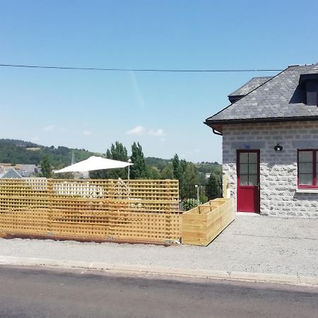 Gite De Granit Noir Besse-et-Saint-Anastaise Eksteriør billede